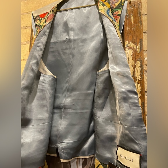 S*O*L*D Gucci V Neck Floral and Snake Print Waistcoat - Picture 13 of 13